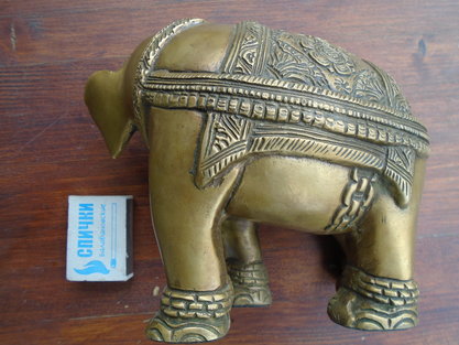 Бронзовая скульптура "Слон" производства Индия 20 век